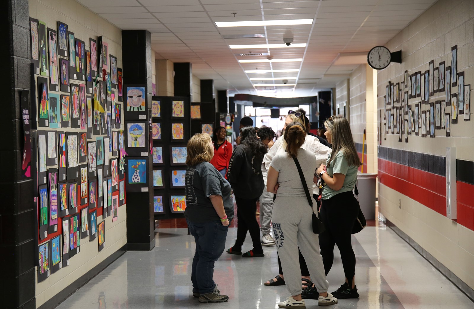 Hallway2.jpg