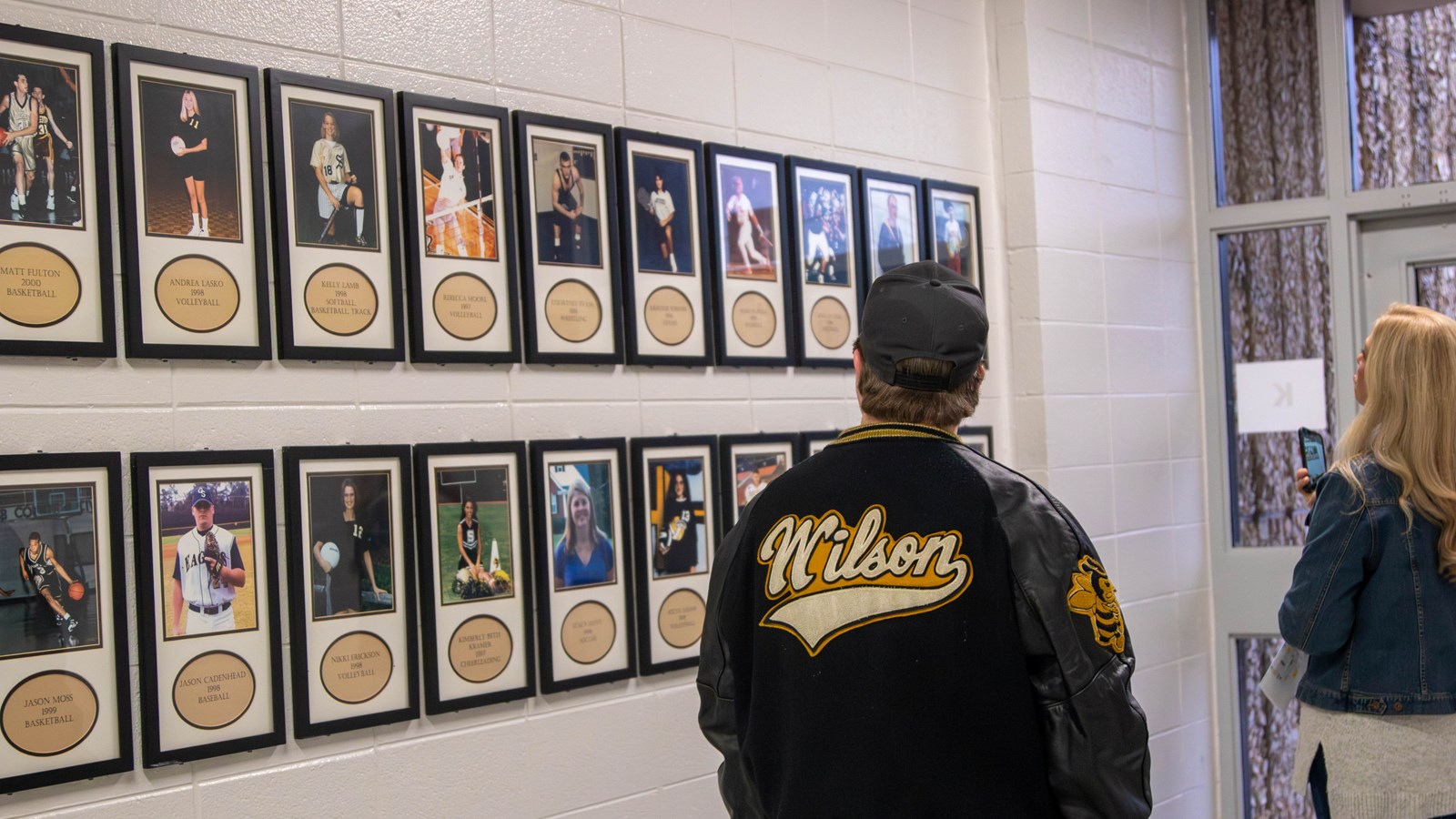 Sprayberry Alumni Stroll The Halls Filled With Memories Ahead Of Ed Splost Rebuild 