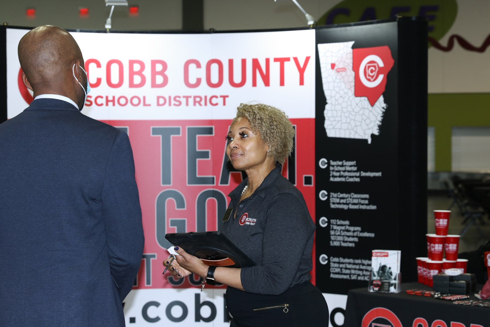 Cobb%20Schools%20Recruitment%20Team%20meets%20with%20candidates%20at%20a%20metro%20Atlanta%20job%20fair-12.jpg