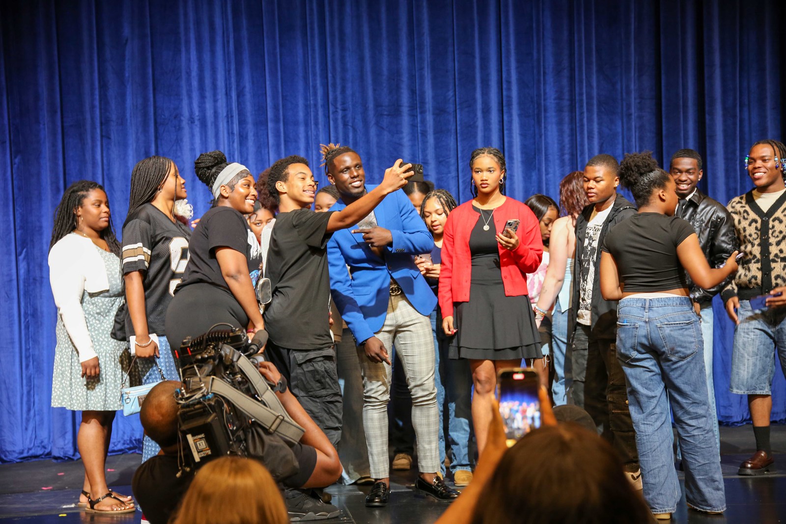 AI Winner Jamal Roberts visits CCCEPA