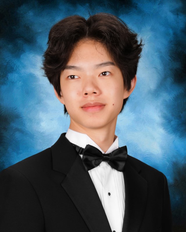 Lassiter Valedictorian: Obadiah Cao