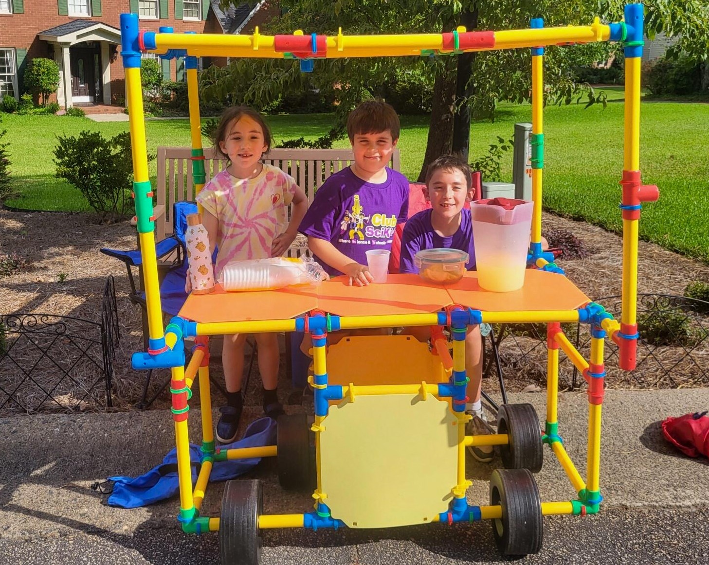 Sedalia Park Students with Lemonade Stand
