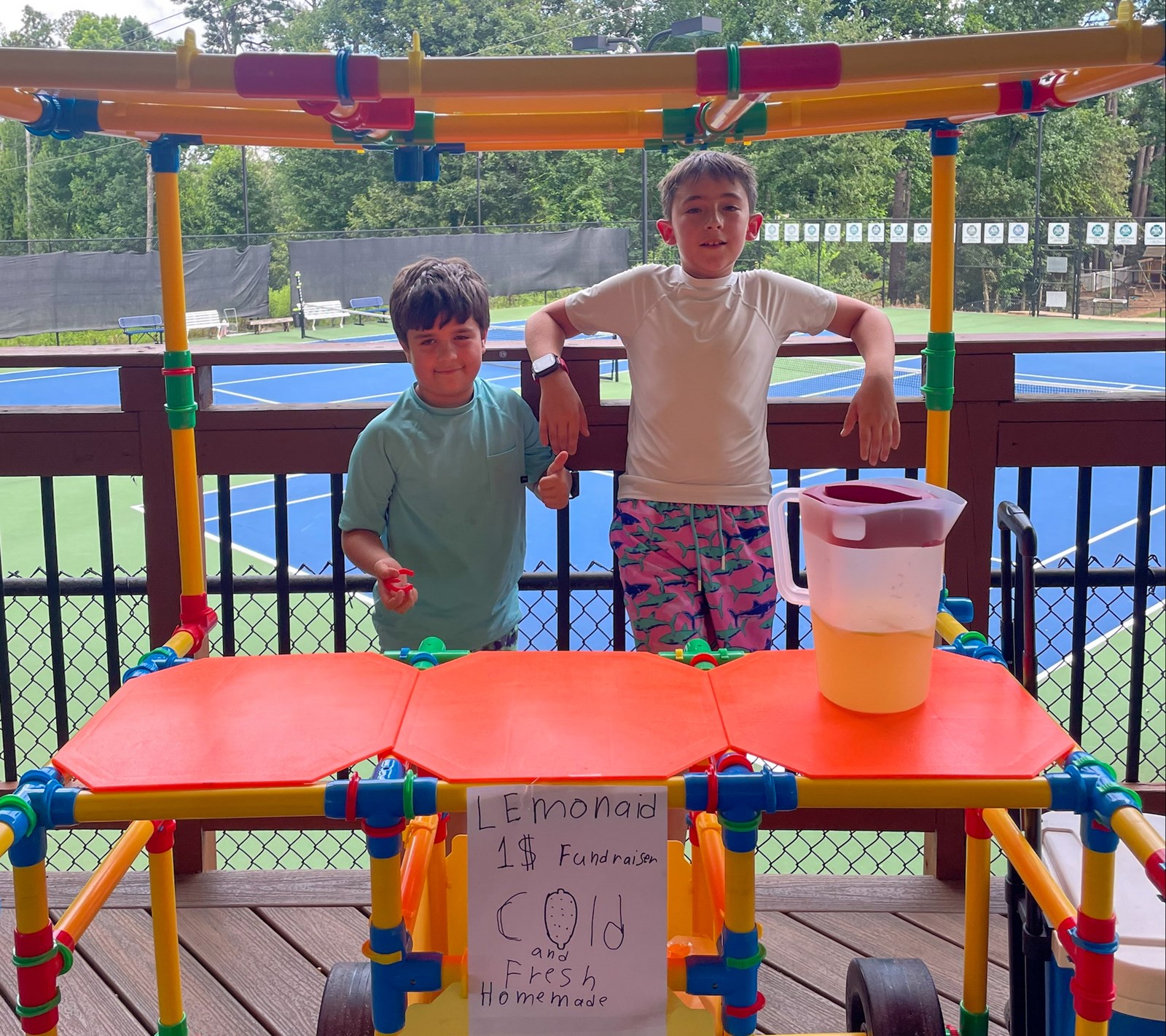 Sedalia Park Students with Lemonade Stand