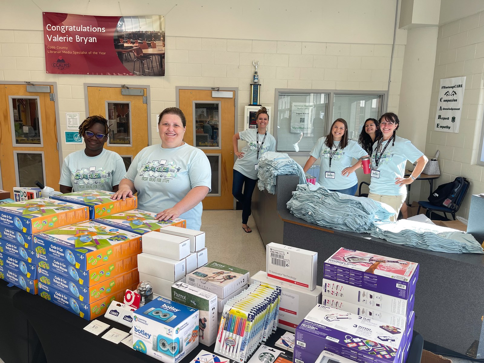 Teachers participate in STEMapalooza 2021-5.jpg
