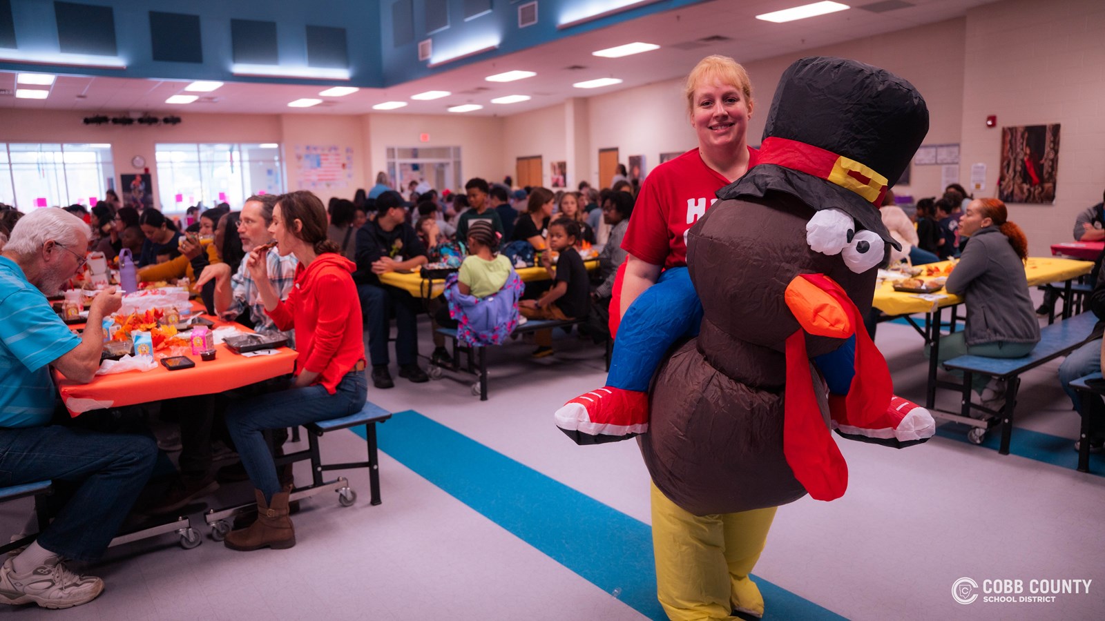 Kings Springs Elementary celebrates Thanksgiving.