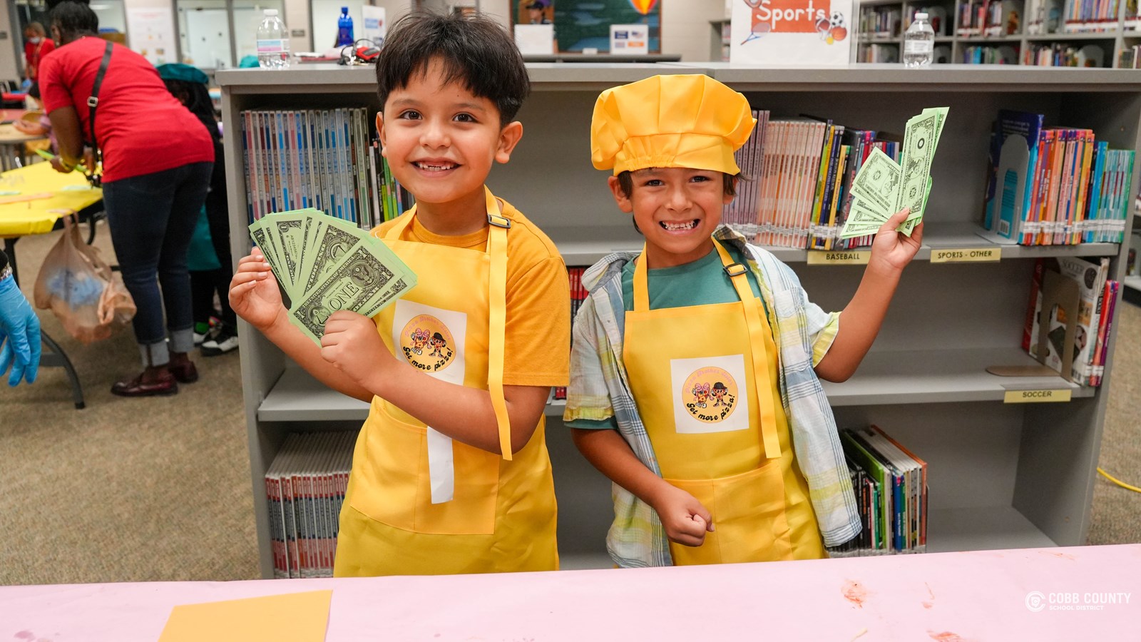Clarkdale students learn economics by making pizzas.