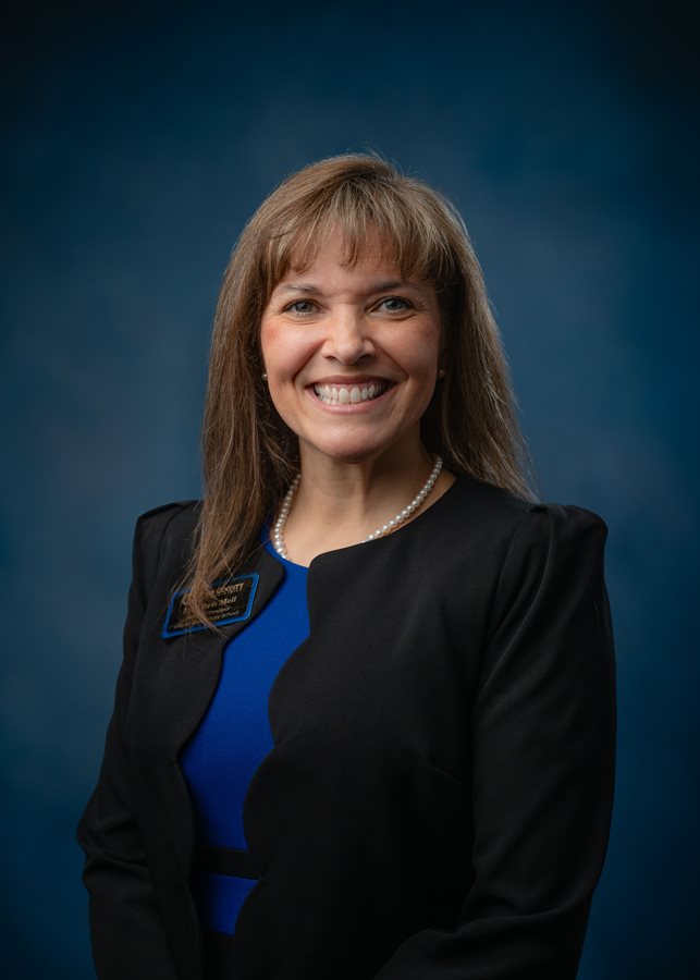 drchris-moll.ae6673131386.jpg
