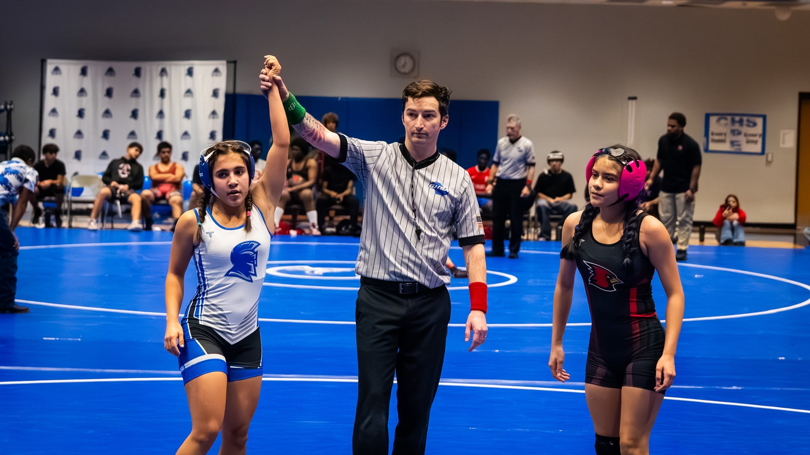 Livia Ross wins her head-to-head match