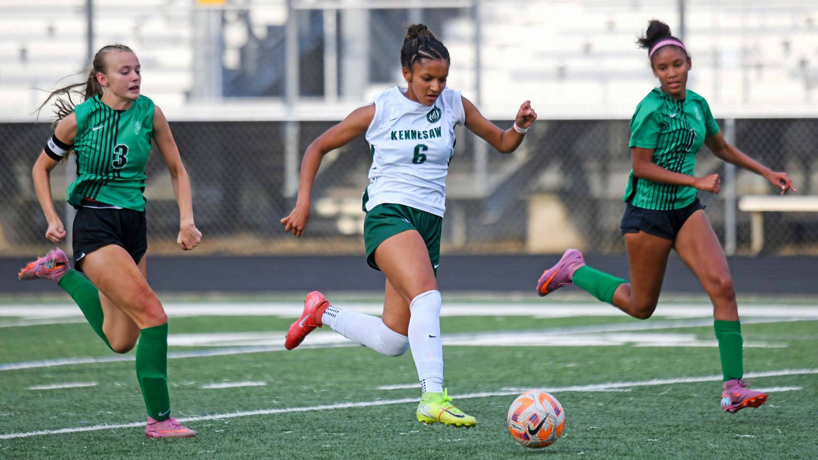 Kennesaw Mountain's Kaidence Williams splits the defenders
