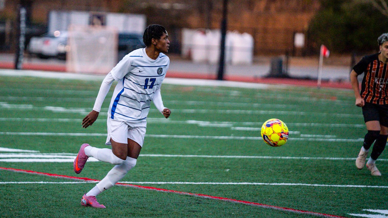 Jackson readies to receive the ball