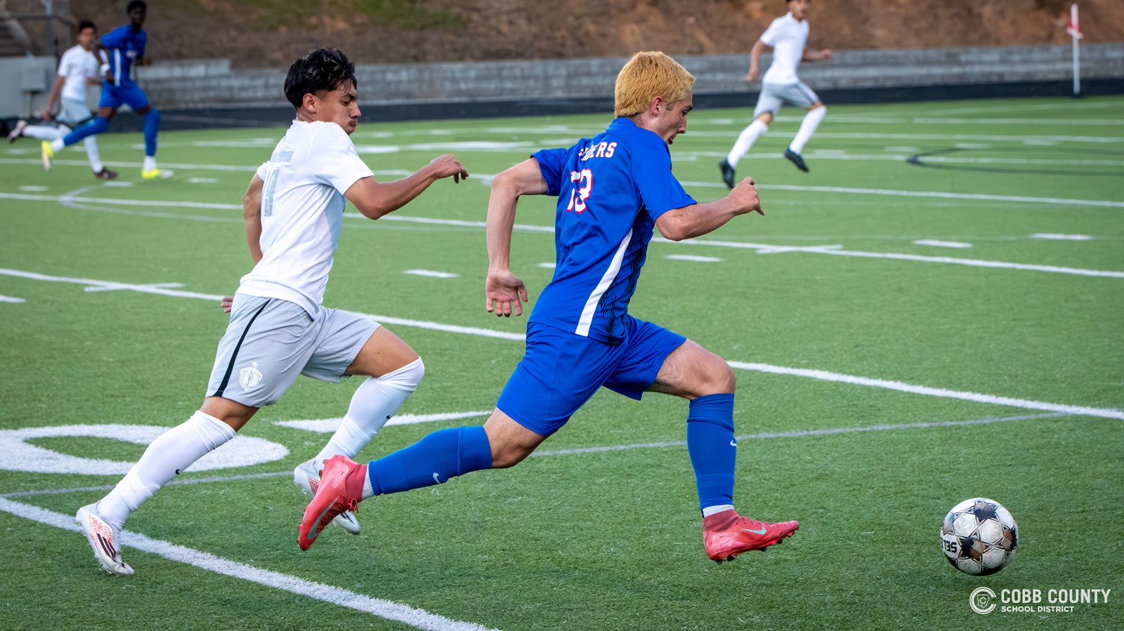 Walton sophomore Jorge Guadarrama streaks past the defense
