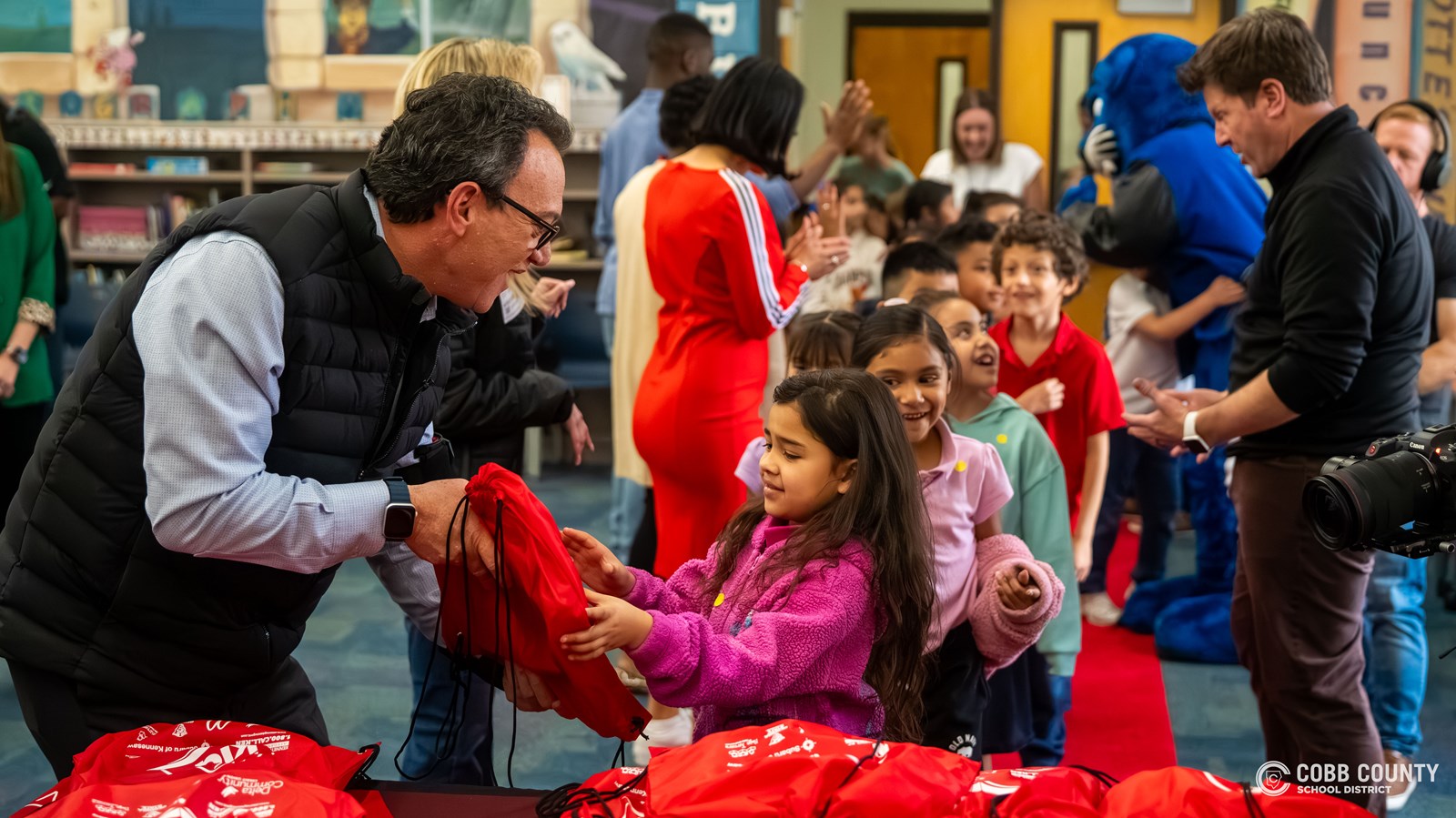 Books to Kids at Green Acres Elementary 