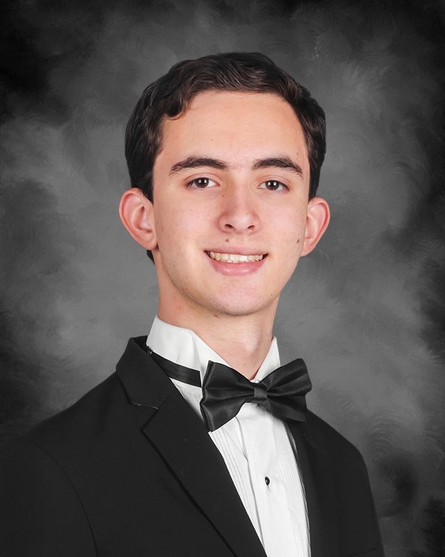 Hillgrove Valedictorian Michael Arminio