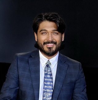 khan-headshot.fca0d0132564.jpg