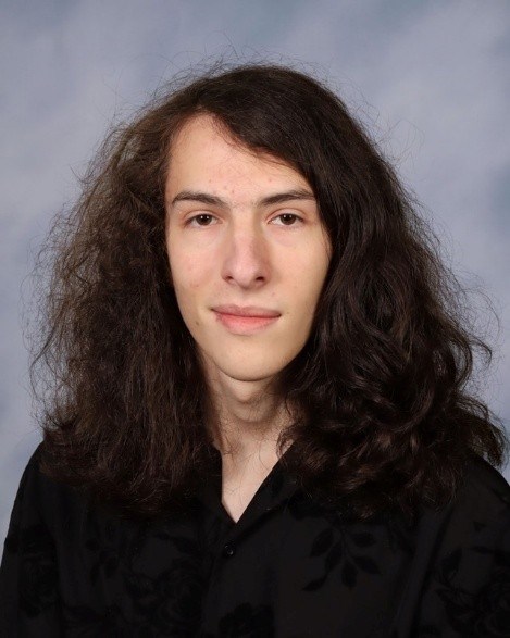 Osborne Salutatorian Hans Avellan Veas